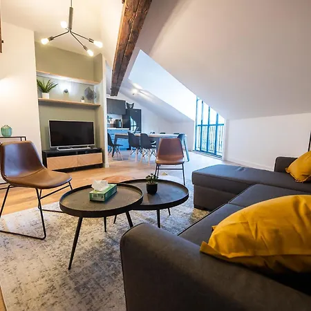 Superb T4 Design, Panoramic View, 8 People * Bayonne