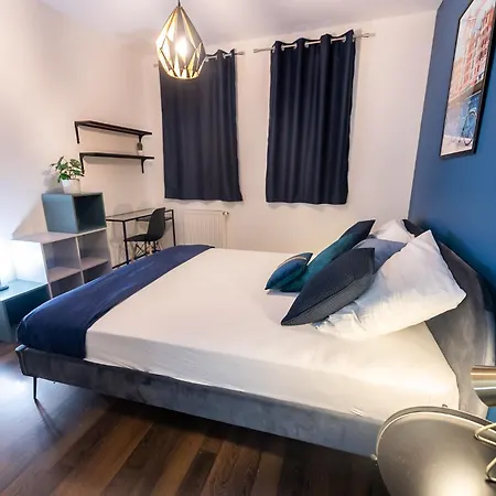 Superb T4 Design, Panoramic View, 8 People Apartment