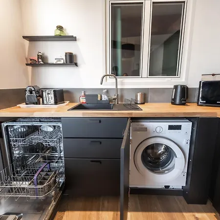 Superb T4 Design, Panoramic View, 8 People Apartment Bayonne